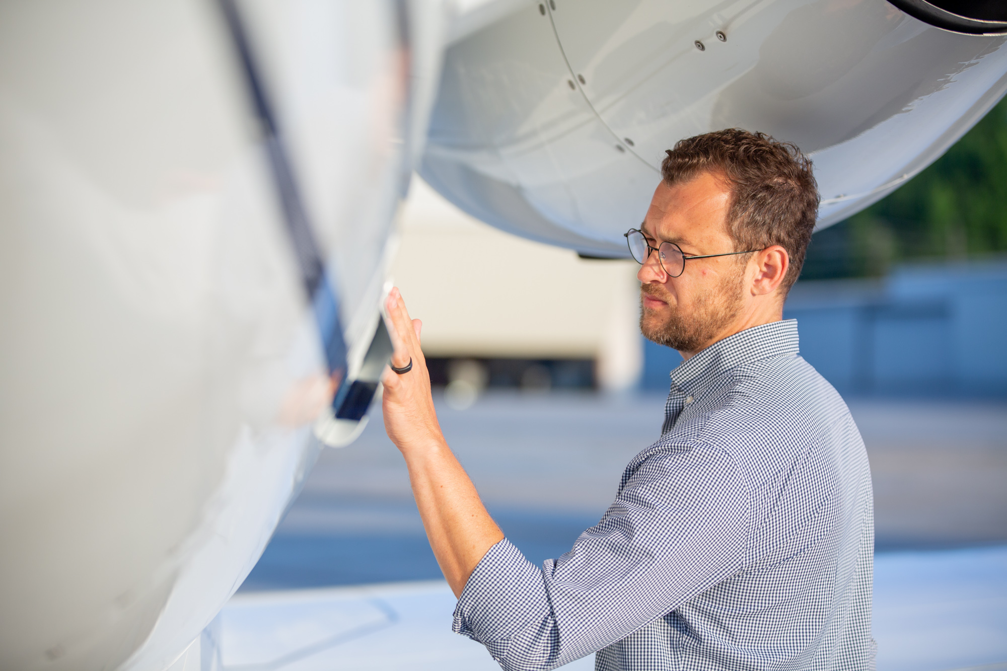 Hands-on pre-purchase inspection at the airframe